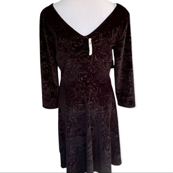 Soma 90’s style velvet floral embossed fit and flare skater style dress S NEW - Picture 3 of 7